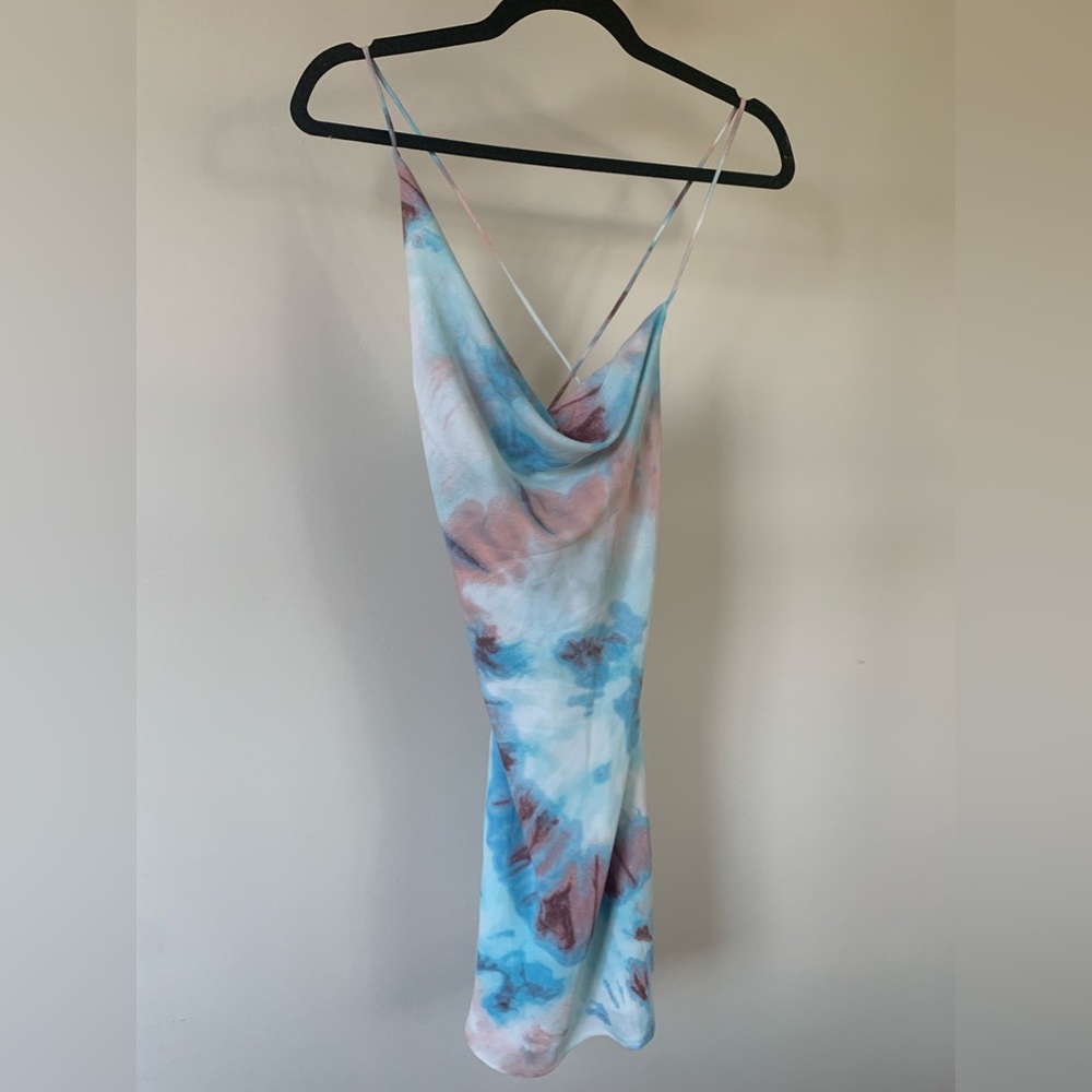 PRINCESS POLLY (JAGGER & STONE) BLUE TIE DYE “GWYNETH MINI DRESS” IN SIZE US 4